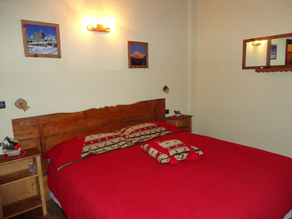 Les Chevreuils Bed & Breakfast Introd Room photo